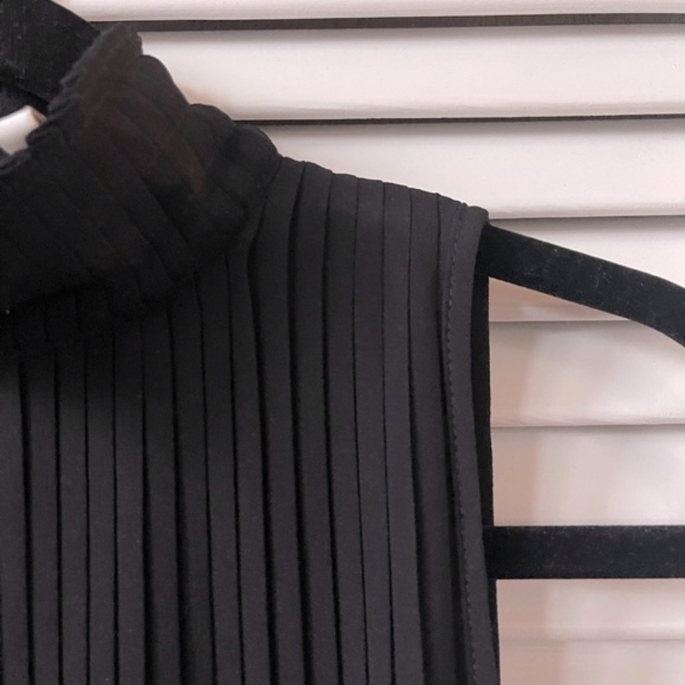 New Zara Collection Black Pleated Drape Tank - Picture 4 of 7